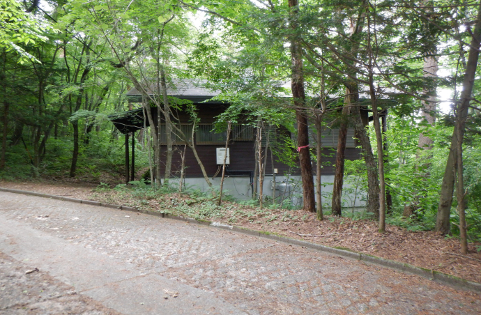 軽井沢　千ヶ滝別荘地　中古別荘　中古建物　山の手区