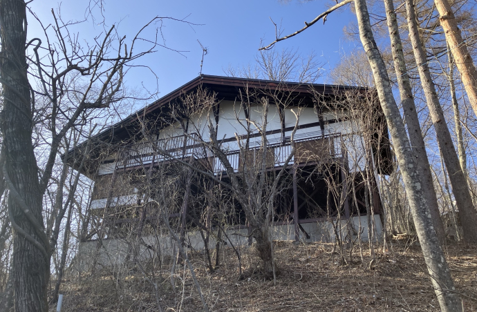 軽井沢　千ヶ滝別荘地　建物付　東区　緑ヶ丘　中古別荘